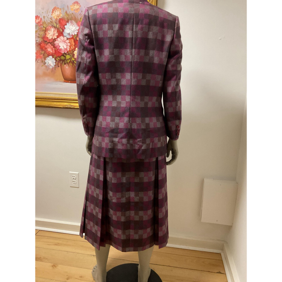 1970s Lady Heritage Women’s Vintage Wool Blazer & Skirt Suit - Picture 10 of 10